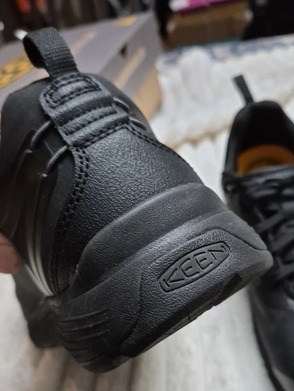 Keen store returns